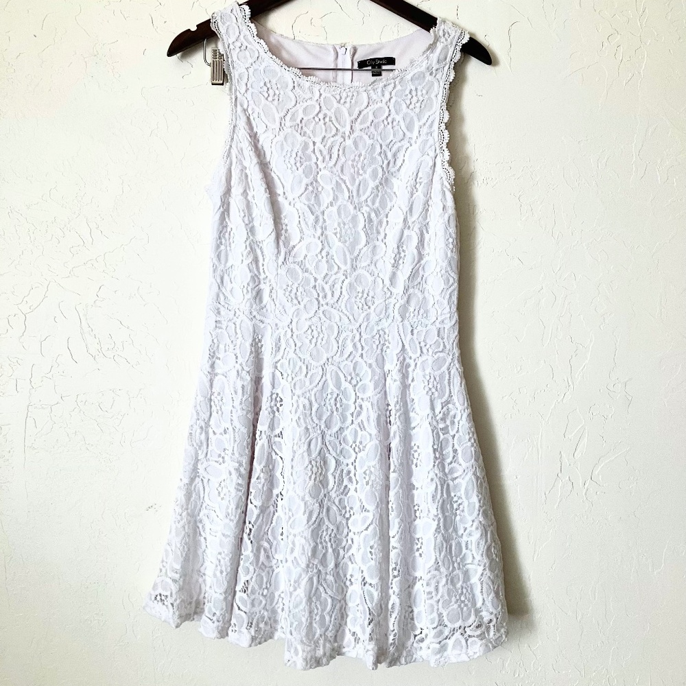 City Studio White Lace Fit & Flare Dress – Size 11 Junior (fits like Small)